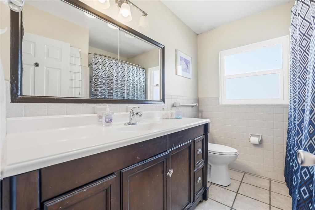 For Sale: $540,000 (3 beds, 2 baths, 1622 Square Feet)