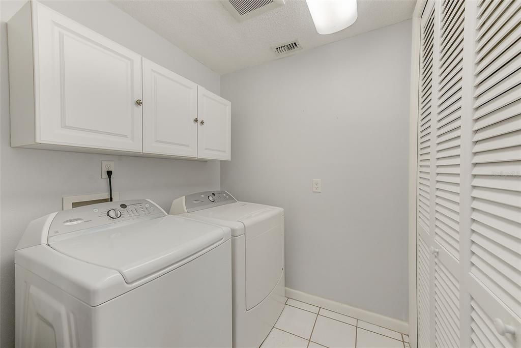 В аренду: $3,800 (3 спален, 2 ванн, 1693 Квадратных фут)