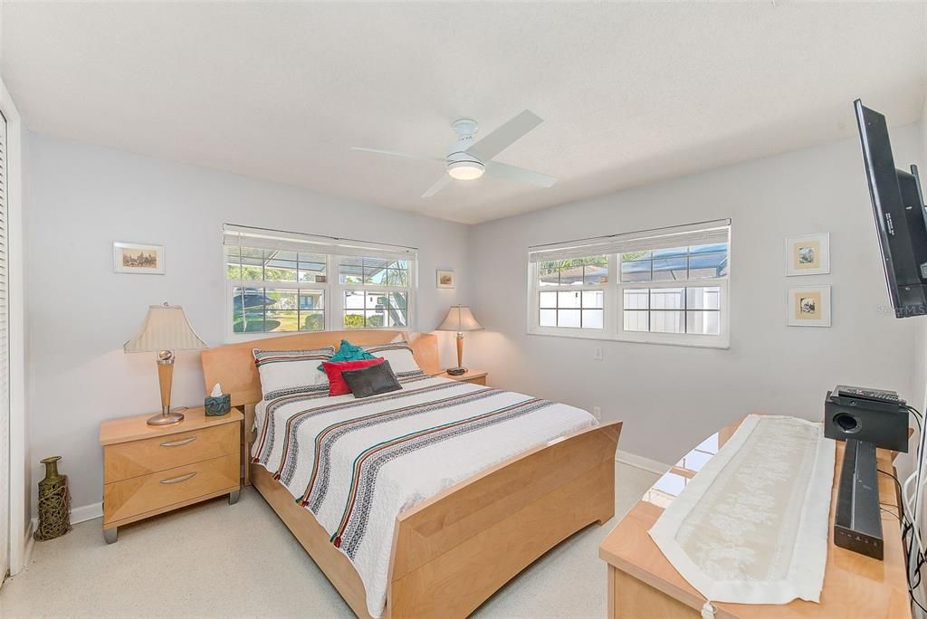 В аренду: $3,800 (3 спален, 2 ванн, 1693 Квадратных фут)