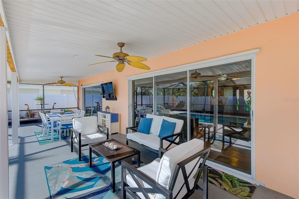 В аренду: $3,800 (3 спален, 2 ванн, 1693 Квадратных фут)