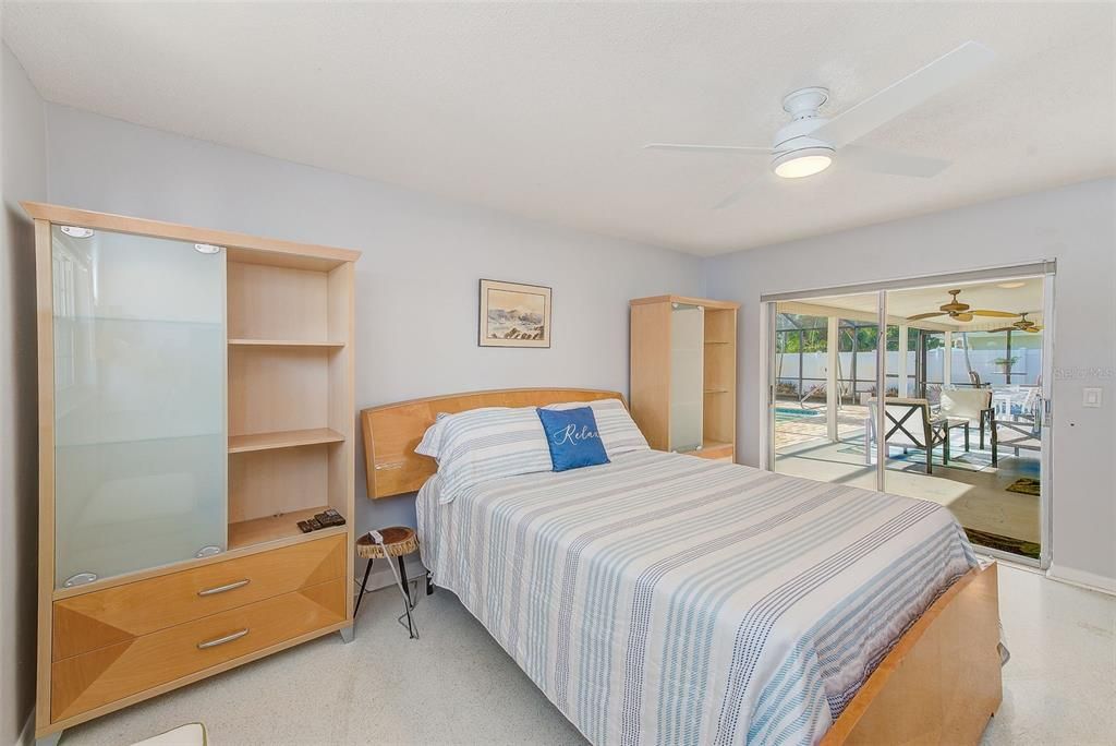 В аренду: $3,800 (3 спален, 2 ванн, 1693 Квадратных фут)