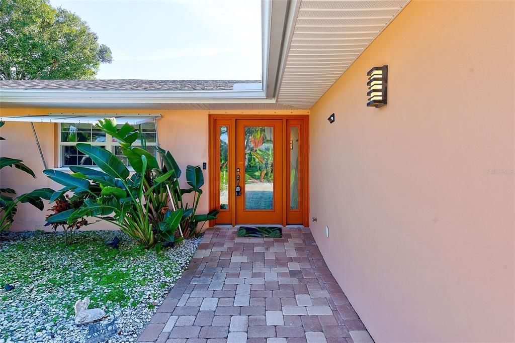 В аренду: $3,800 (3 спален, 2 ванн, 1693 Квадратных фут)