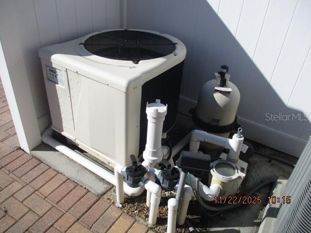 待售: $390,000 (4 贝兹, 3 浴室, 2102 平方英尺)