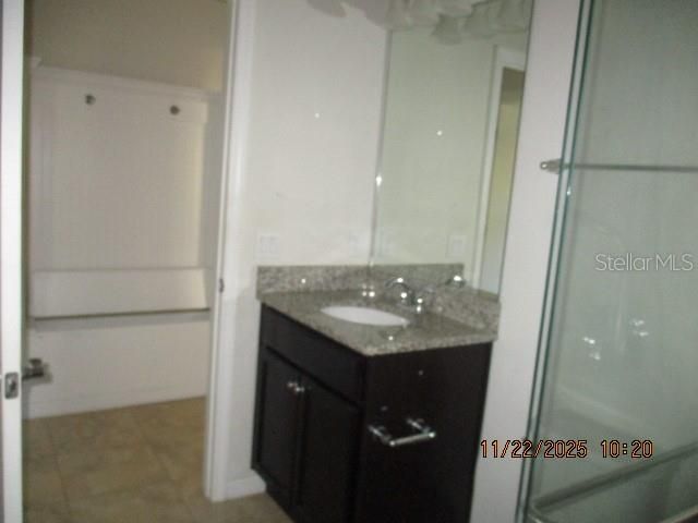 待售: $390,000 (4 贝兹, 3 浴室, 2102 平方英尺)