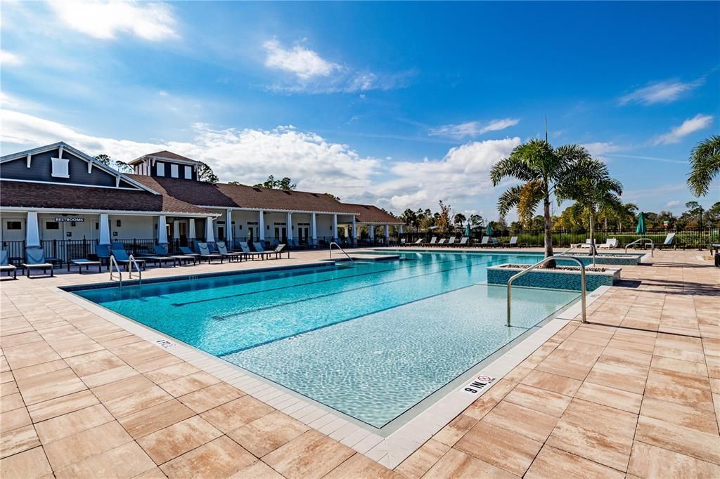 En Venta: $405,000 (4 camas, 2 baños, 1707 Pies cuadrados)