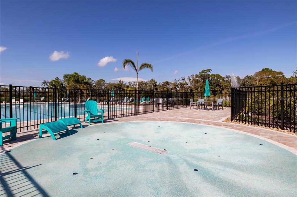 En Venta: $405,000 (4 camas, 2 baños, 1707 Pies cuadrados)