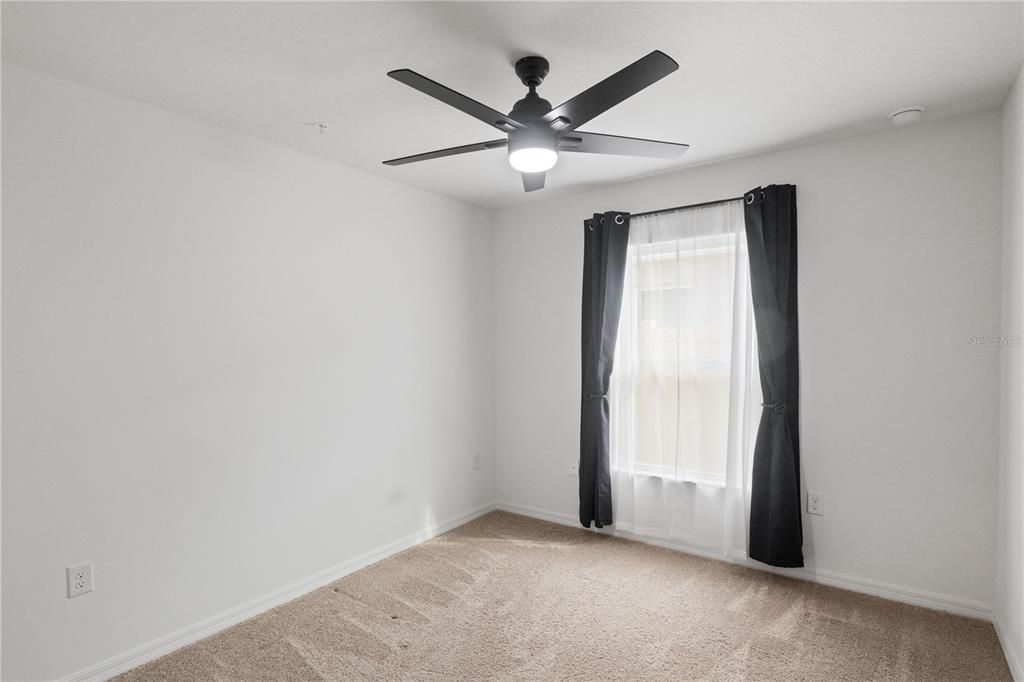 En Venta: $405,000 (4 camas, 2 baños, 1707 Pies cuadrados)