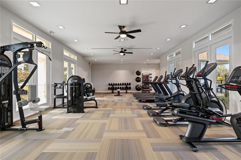 En Venta: $405,000 (4 camas, 2 baños, 1707 Pies cuadrados)