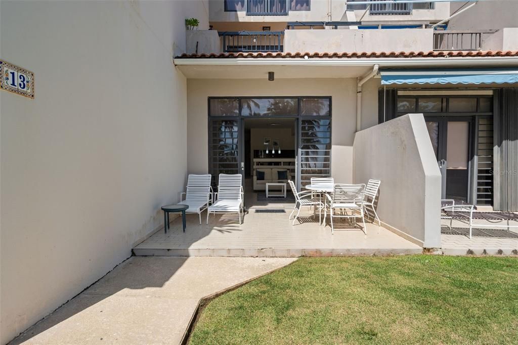 For Sale: $449,000 (1 beds, 1 baths, 1200 Square Feet)