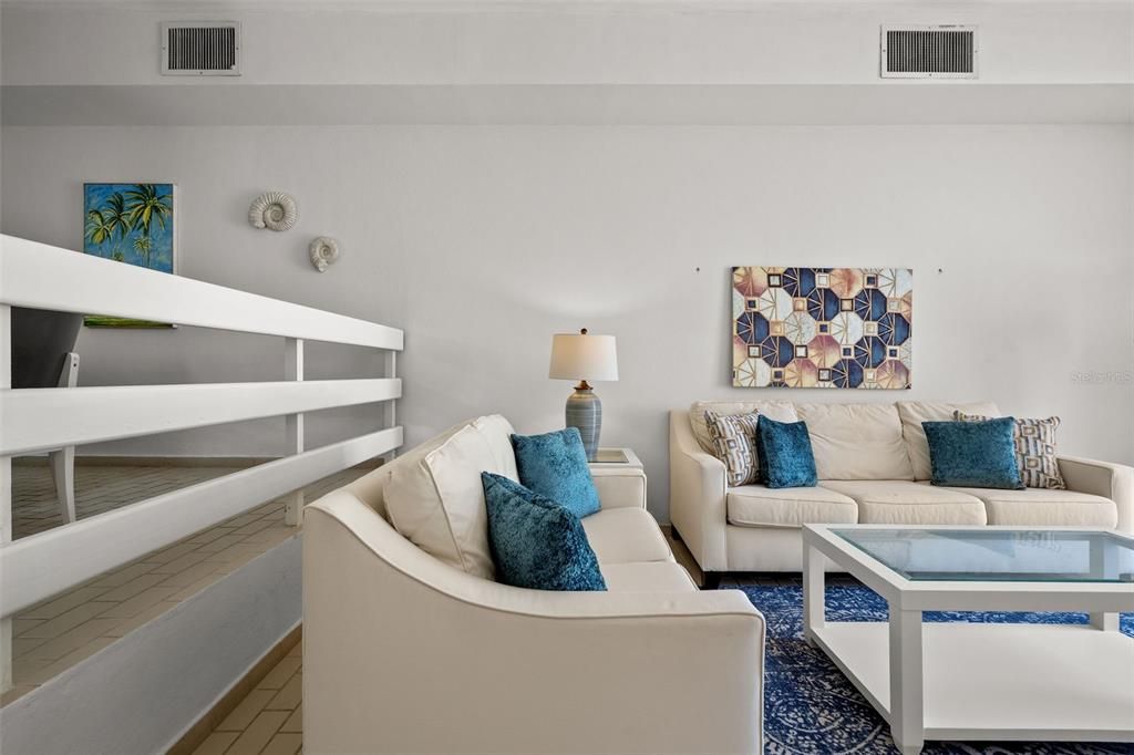 For Sale: $449,000 (1 beds, 1 baths, 1200 Square Feet)