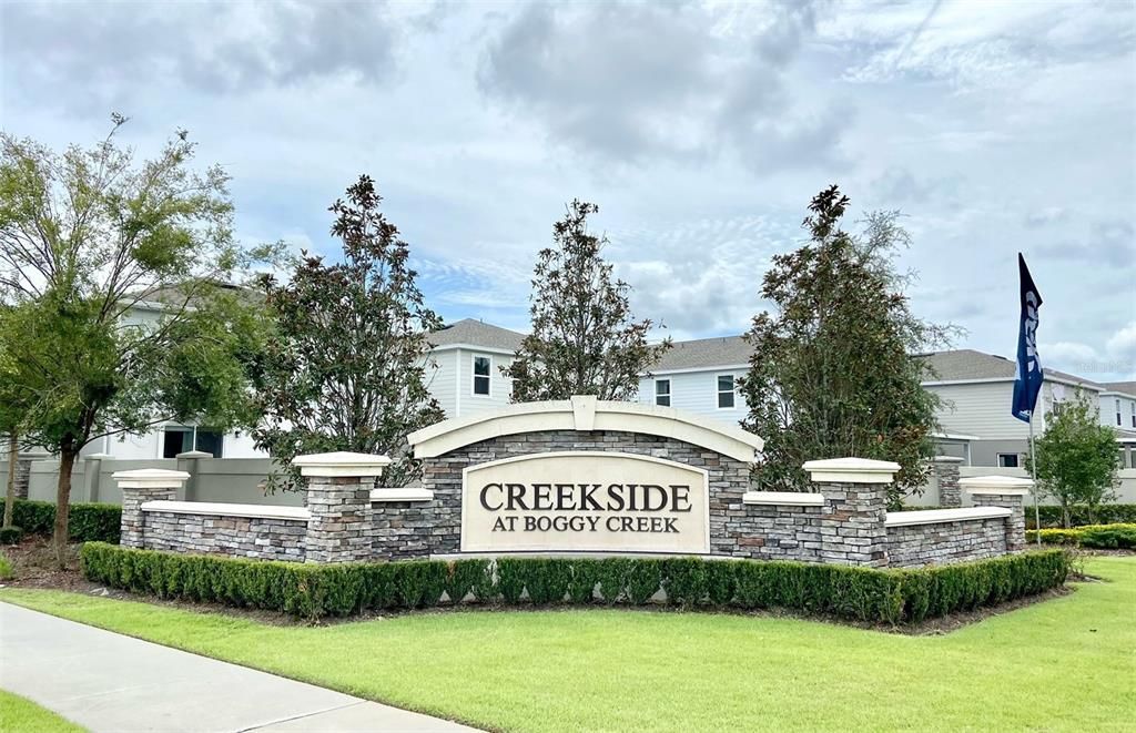 For Rent: $2,750 (4 beds, 2 baths, 2040 Square Feet)