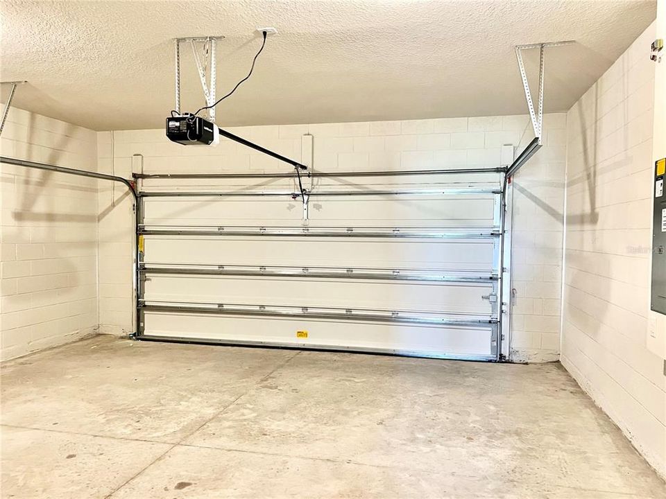 For Rent: $2,750 (4 beds, 2 baths, 2040 Square Feet)