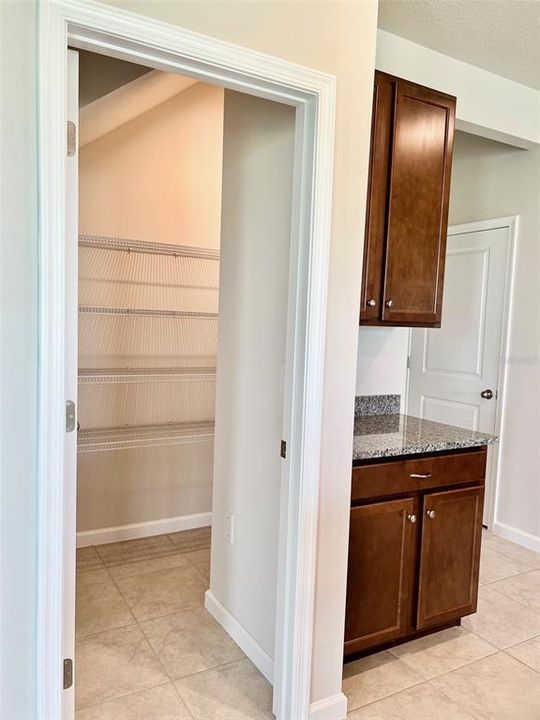 For Rent: $2,750 (4 beds, 2 baths, 2040 Square Feet)