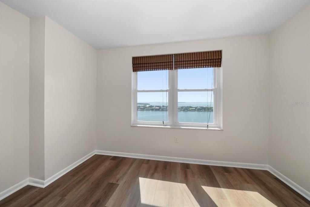 For Sale: $480,000 (2 beds, 2 baths, 1700 Square Feet)