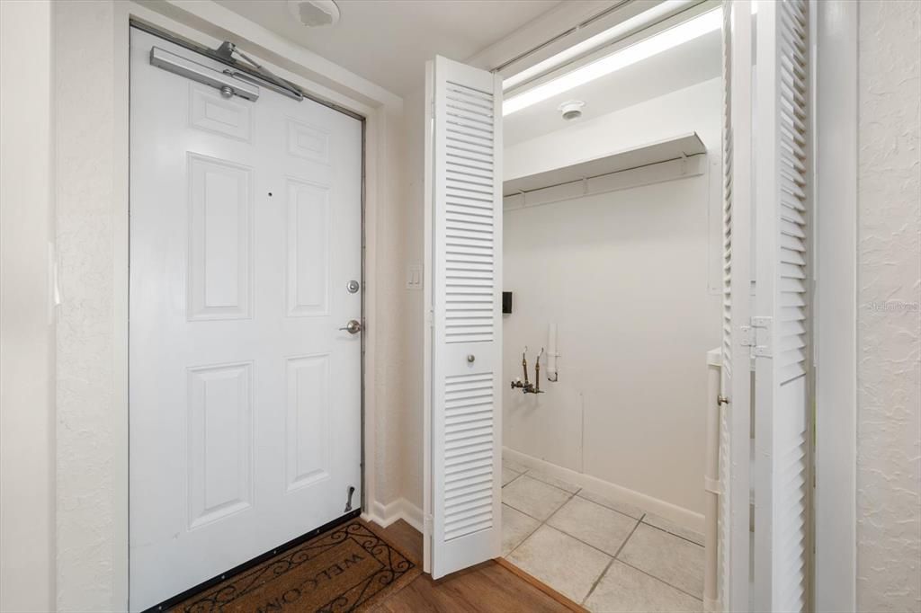 For Sale: $480,000 (2 beds, 2 baths, 1700 Square Feet)