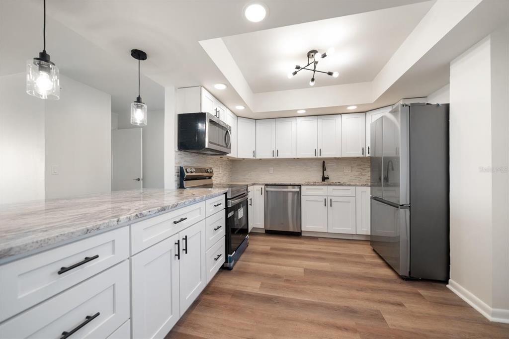 For Sale: $480,000 (2 beds, 2 baths, 1700 Square Feet)