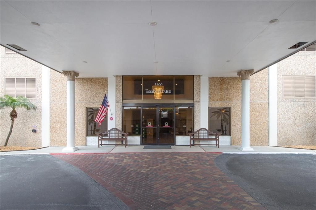 For Sale: $480,000 (2 beds, 2 baths, 1700 Square Feet)