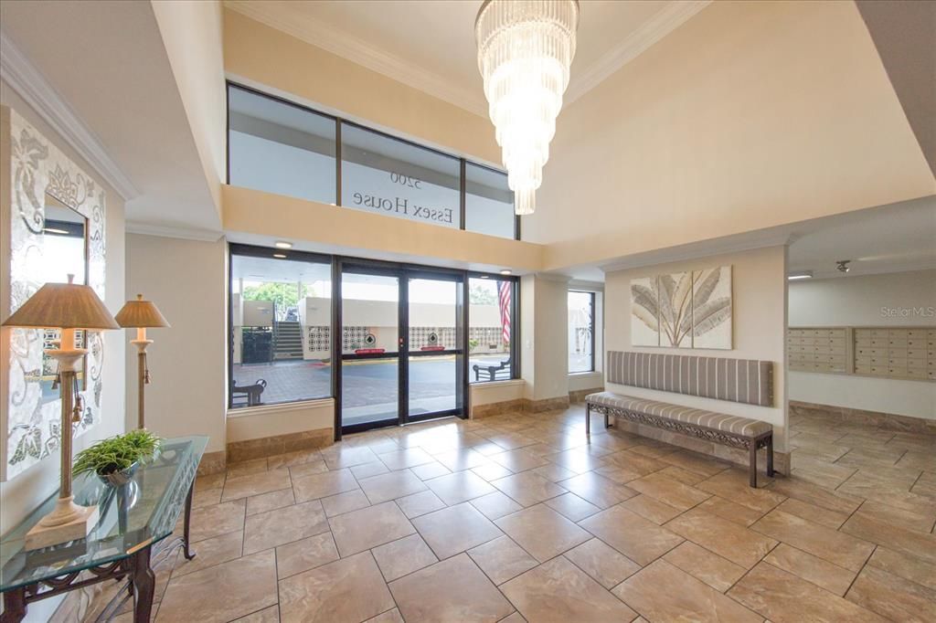 For Sale: $480,000 (2 beds, 2 baths, 1700 Square Feet)