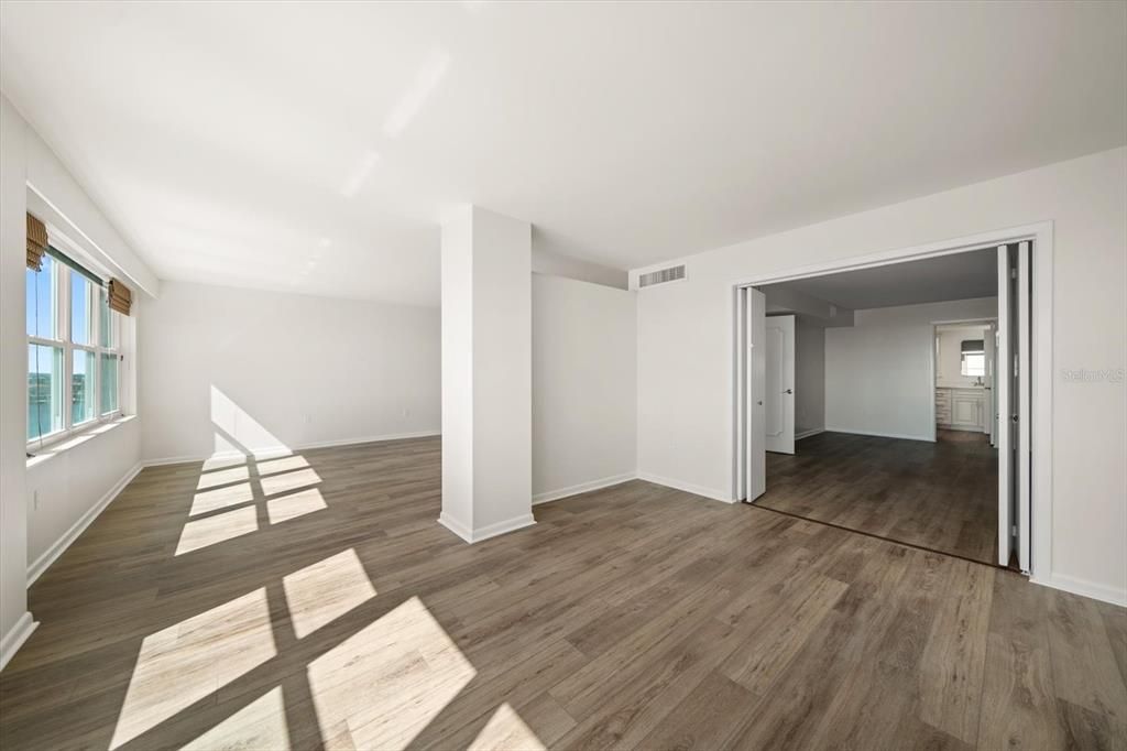 For Sale: $480,000 (2 beds, 2 baths, 1700 Square Feet)