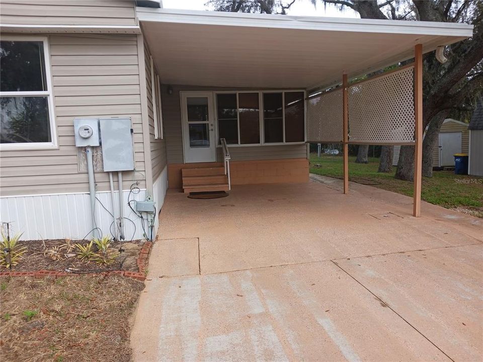 For Sale: $155,000 (2 beds, 1 baths, 980 Square Feet)