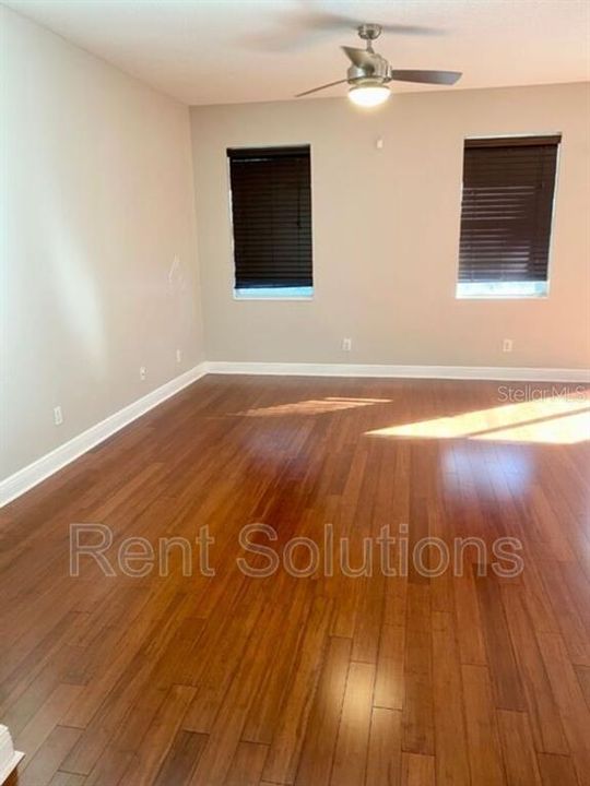 For Rent: $2,995 (3 beds, 2 baths, 1606 Square Feet)