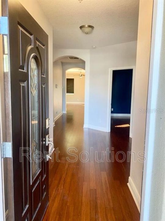 For Rent: $2,995 (3 beds, 2 baths, 1606 Square Feet)