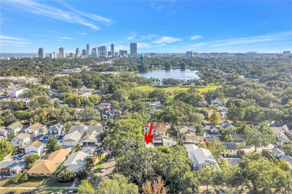 出租: $6,000 (3 贝兹, 2 浴室, 2160 平方英尺)