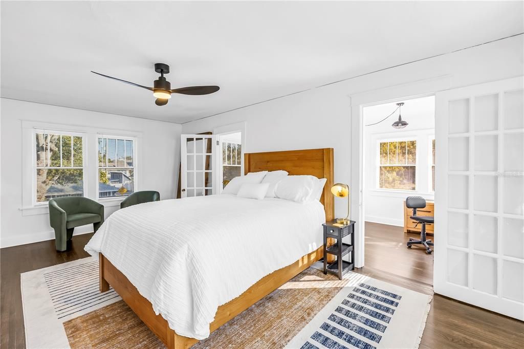 出租: $6,000 (3 贝兹, 2 浴室, 2160 平方英尺)