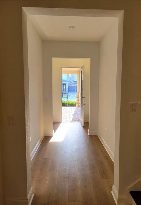 For Rent: $6,200 (5 beds, 3 baths, 3076 Square Feet)