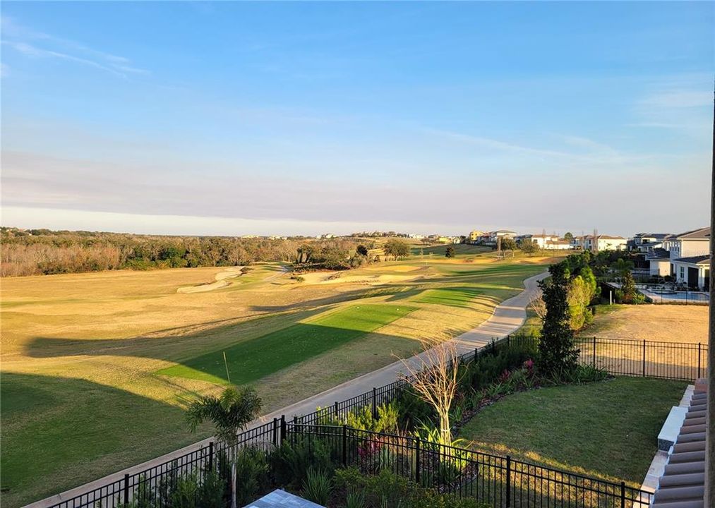 For Rent: $6,200 (5 beds, 3 baths, 3076 Square Feet)