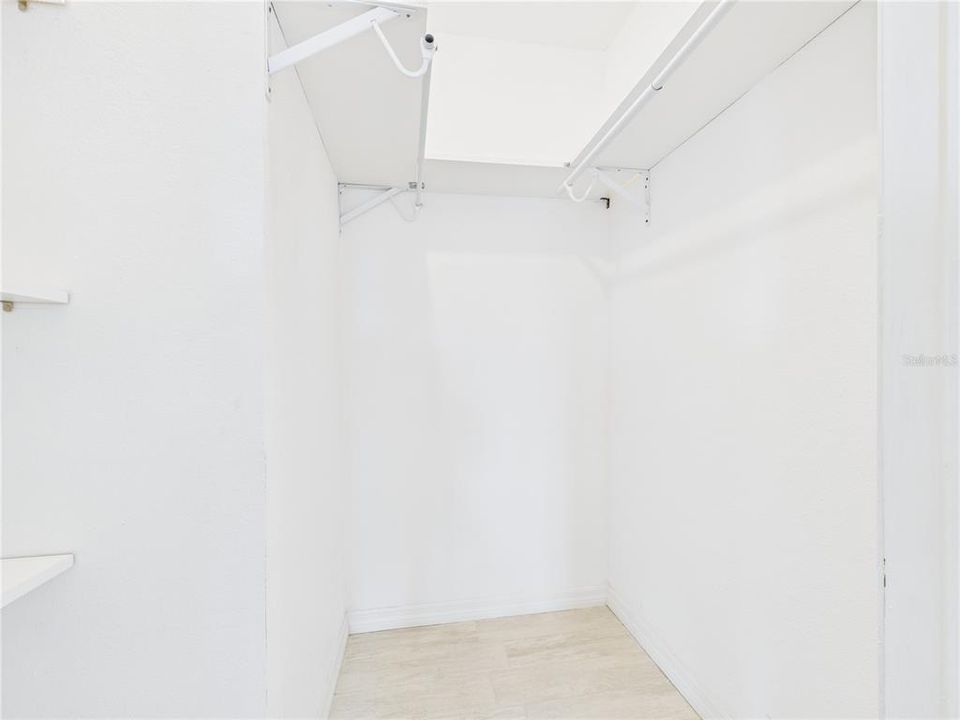 待售: $200,000 (3 贝兹, 2 浴室, 1185 平方英尺)