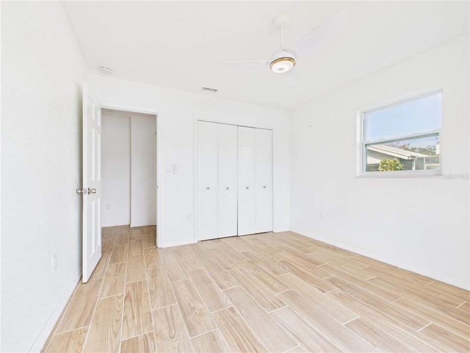 待售: $200,000 (3 贝兹, 2 浴室, 1185 平方英尺)