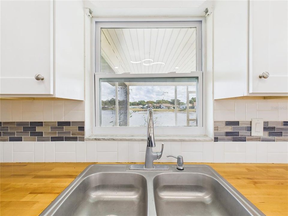 待售: $200,000 (3 贝兹, 2 浴室, 1185 平方英尺)