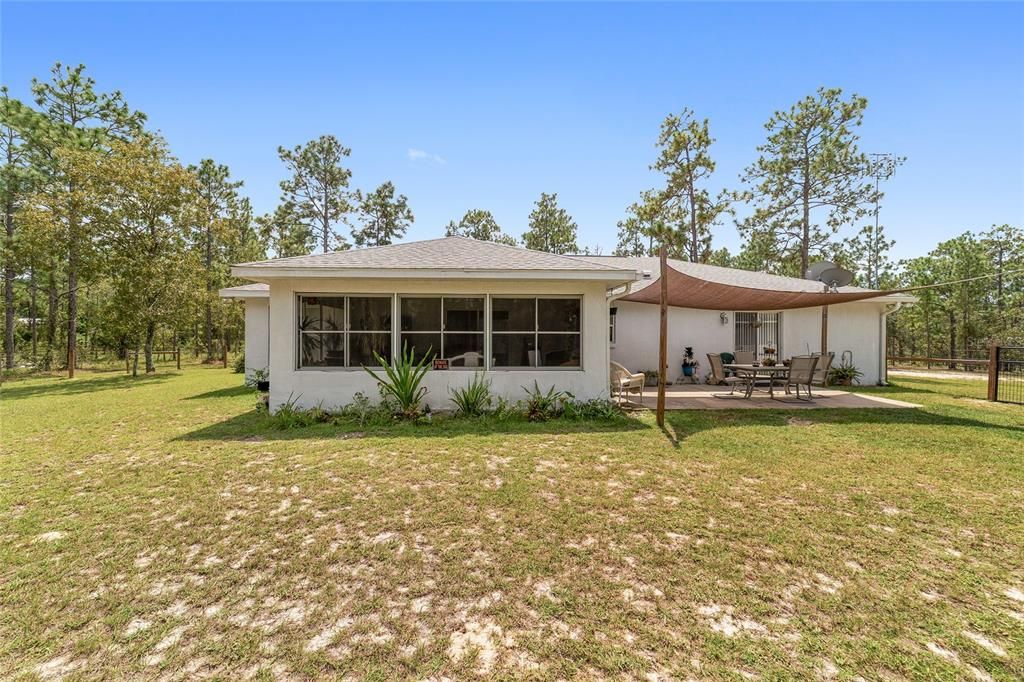 合同活跃: $349,900 (3 贝兹, 2 浴室, 1690 平方英尺)