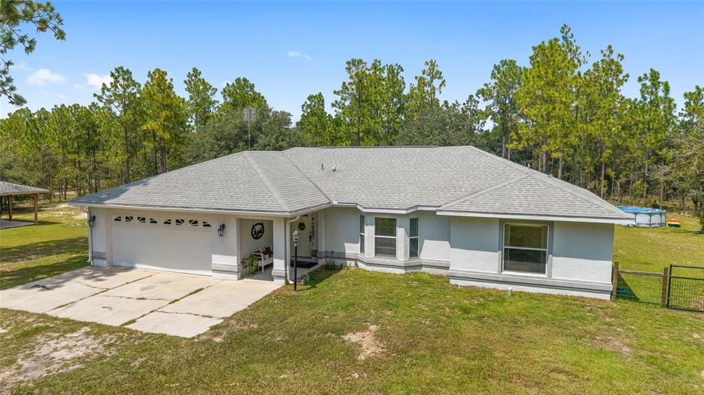 合同活跃: $349,900 (3 贝兹, 2 浴室, 1690 平方英尺)