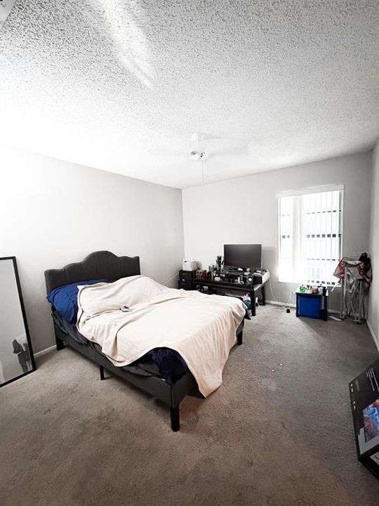 На продажу: $240,000 (2 спален, 2 ванн, 962 Квадратных фут)