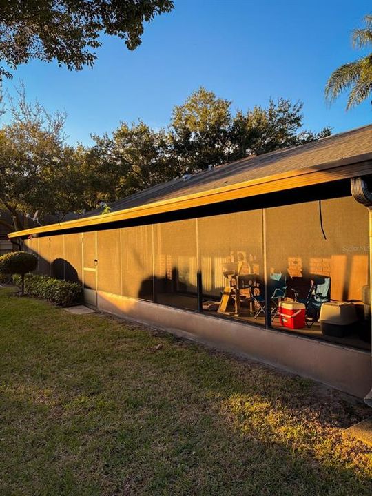 На продажу: $240,000 (2 спален, 2 ванн, 962 Квадратных фут)