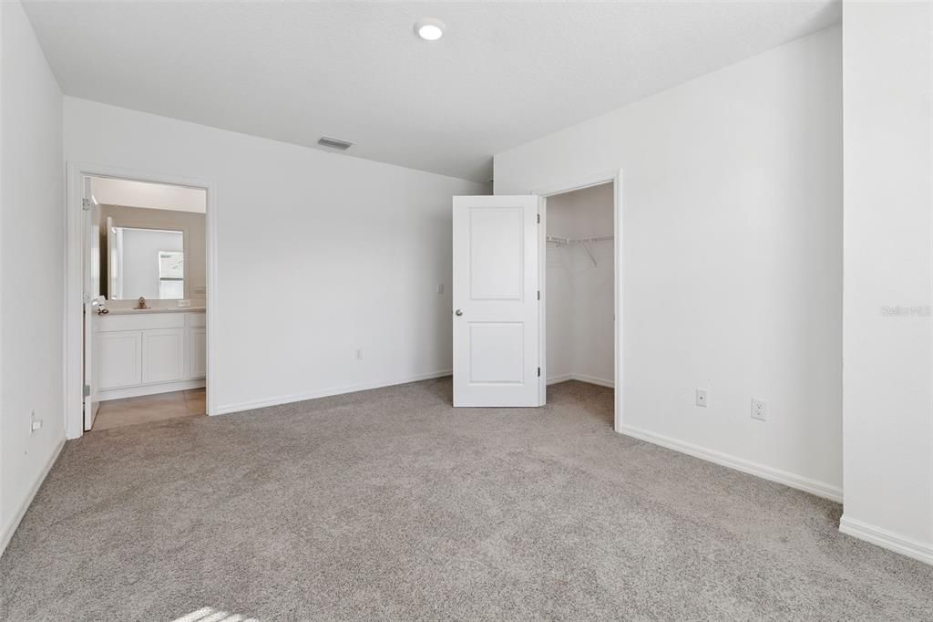 出租: $2,375 (3 贝兹, 2 浴室, 1464 平方英尺)