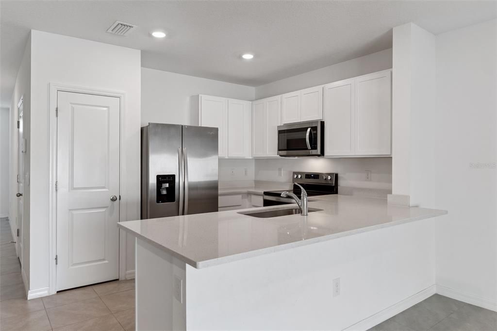 出租: $2,375 (3 贝兹, 2 浴室, 1464 平方英尺)