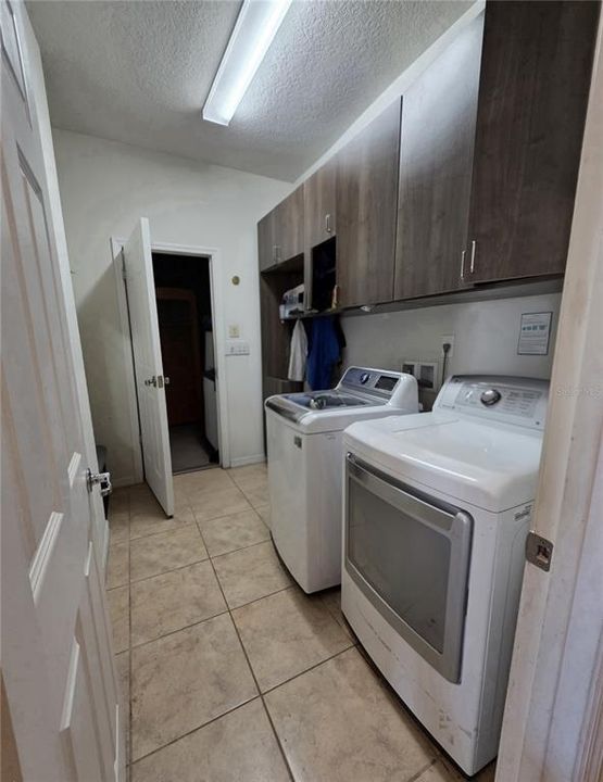 В аренду: $1,990 (3 спален, 2 ванн, 1990 Квадратных фут)