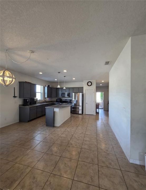 В аренду: $1,990 (3 спален, 2 ванн, 1990 Квадратных фут)