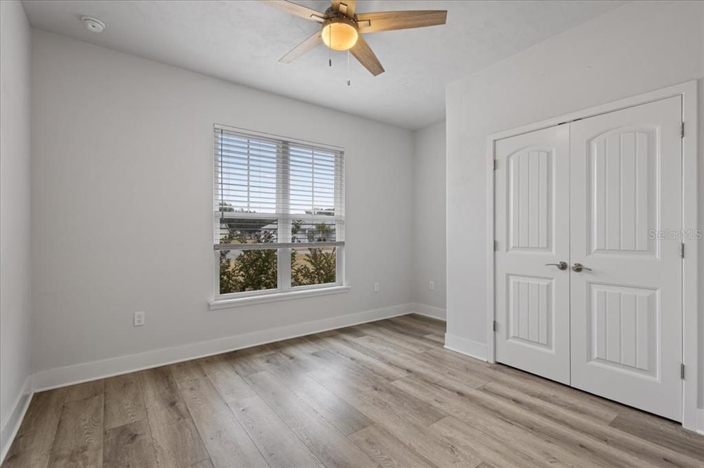 На продажу: $393,000 (4 спален, 2 ванн, 2009 Квадратных фут)