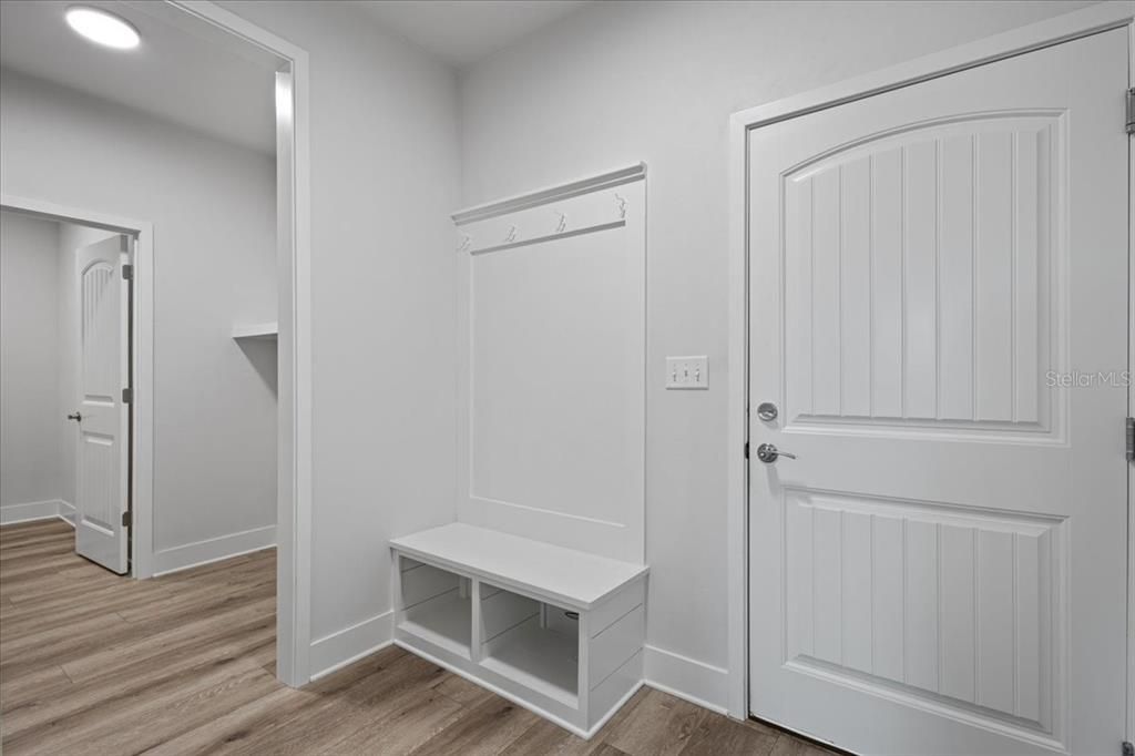 На продажу: $393,000 (4 спален, 2 ванн, 2009 Квадратных фут)