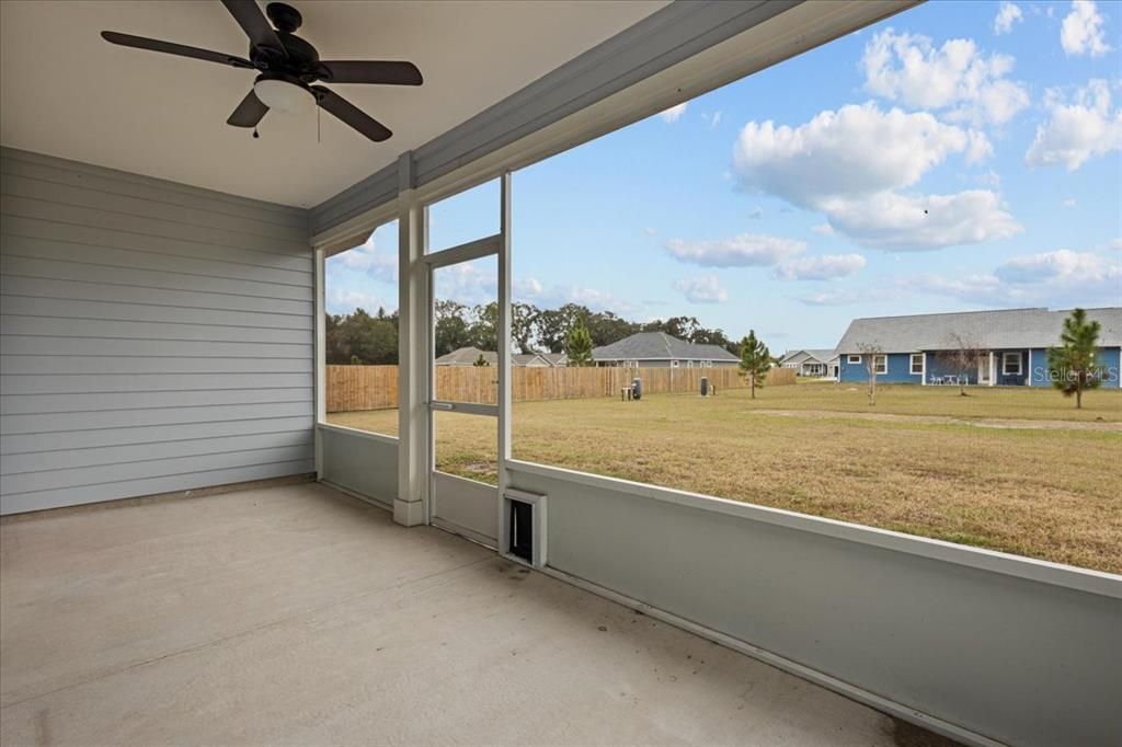 En Venta: $393,000 (4 camas, 2 baños, 2009 Pies cuadrados)