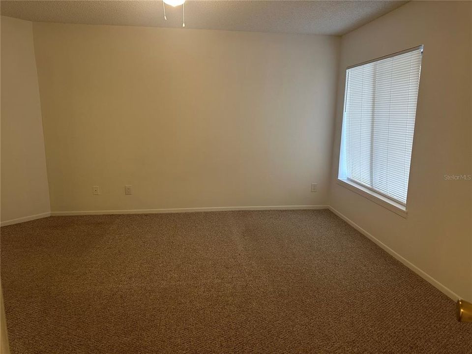 For Sale: $170,000 (2 beds, 2 baths, 1296 Square Feet)