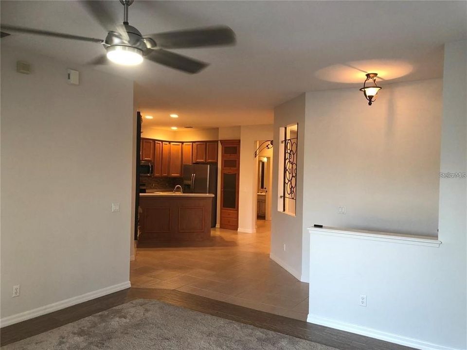 В аренду: $2,200 (2 спален, 2 ванн, 1393 Квадратных фут)