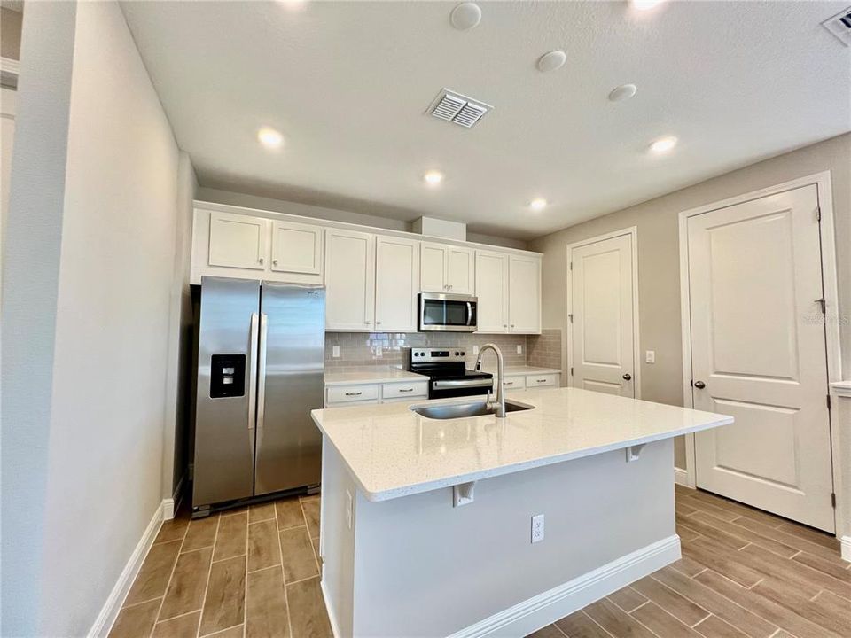 For Rent: $2,025 (1 beds, 1 baths, 60 Square Feet)