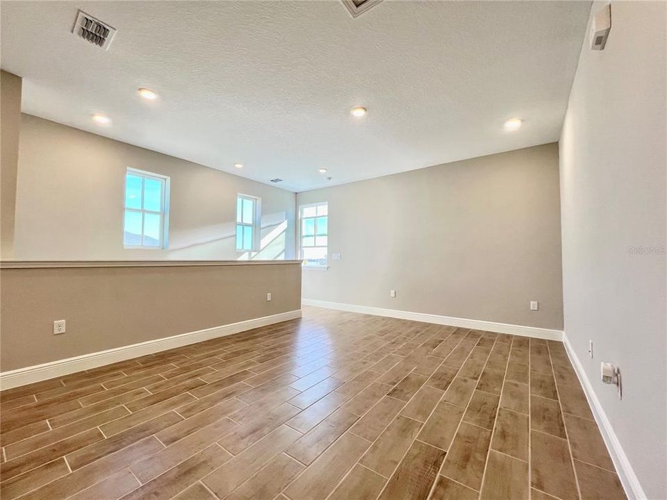 For Rent: $2,025 (1 beds, 1 baths, 60 Square Feet)