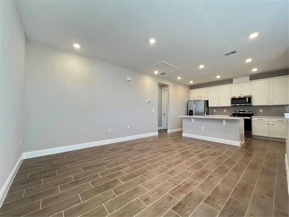 For Rent: $2,025 (1 beds, 1 baths, 60 Square Feet)