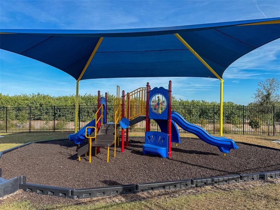 出租: $1,700 (3 贝兹, 2 浴室, 2093 平方英尺)